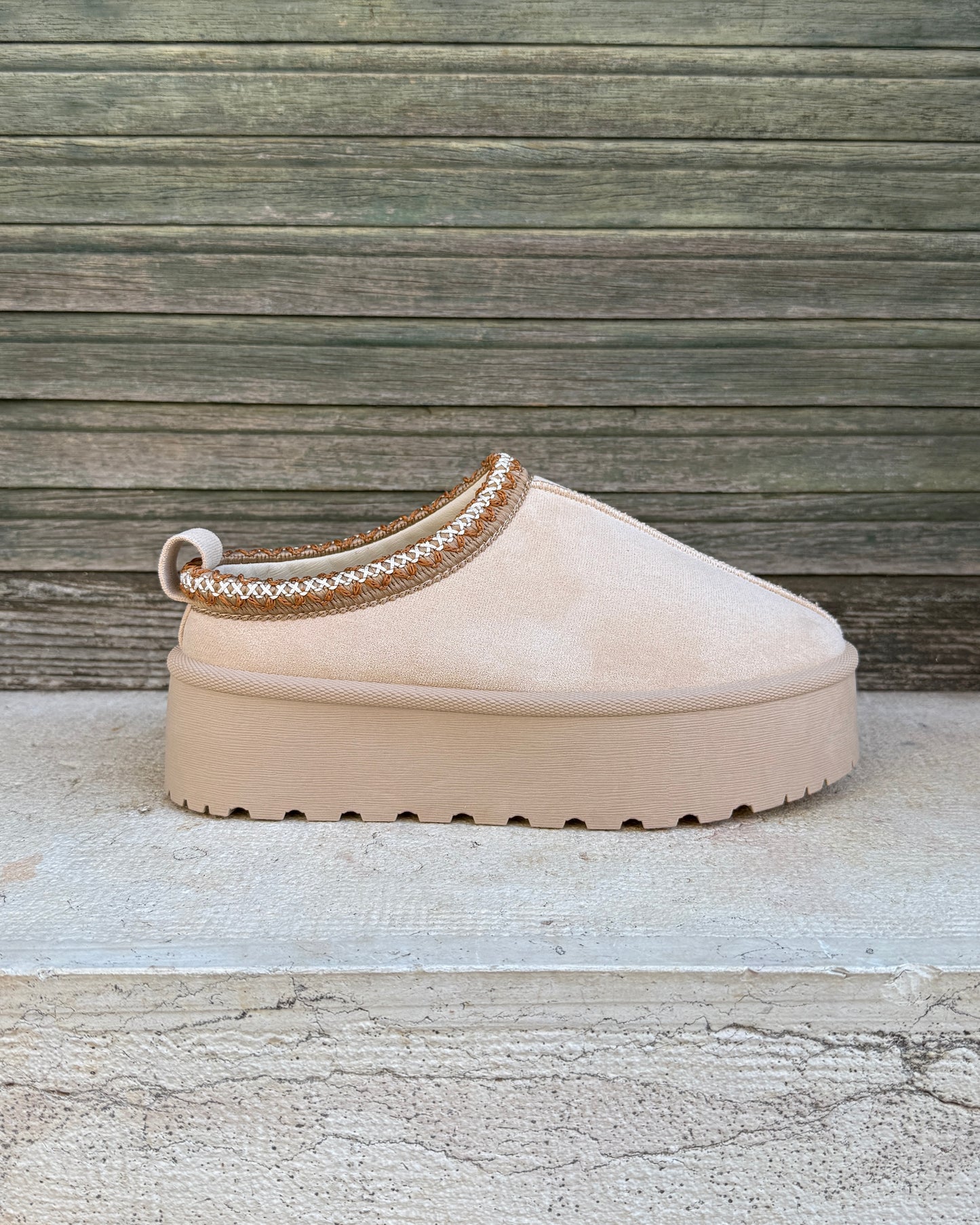 New Helsinki Platform Beige