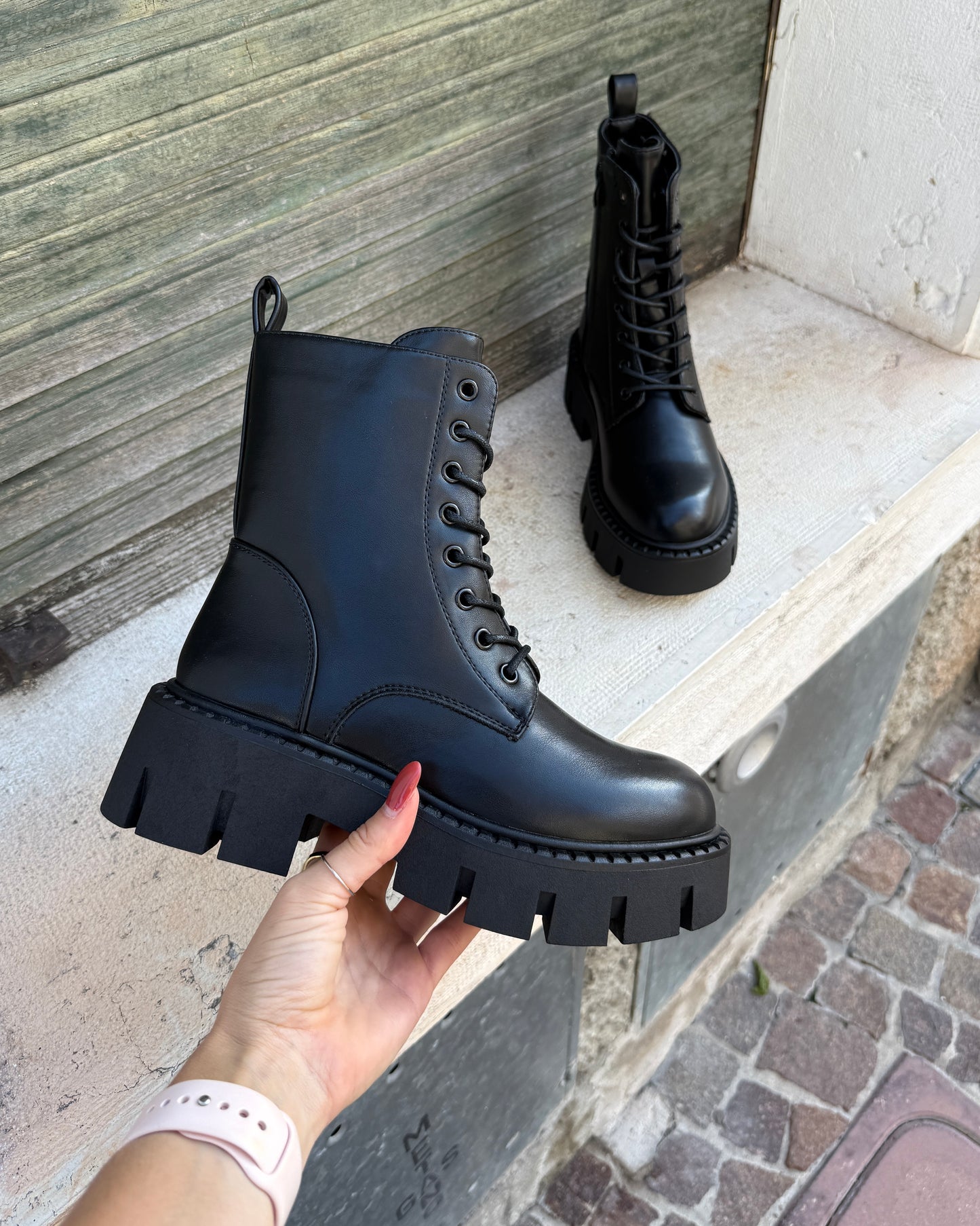 Anfibio Stoccolma Black