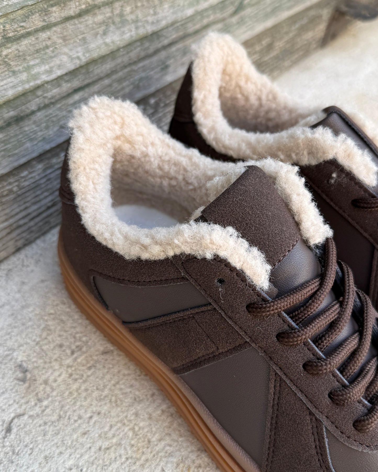 Sneakers Gloria Brown