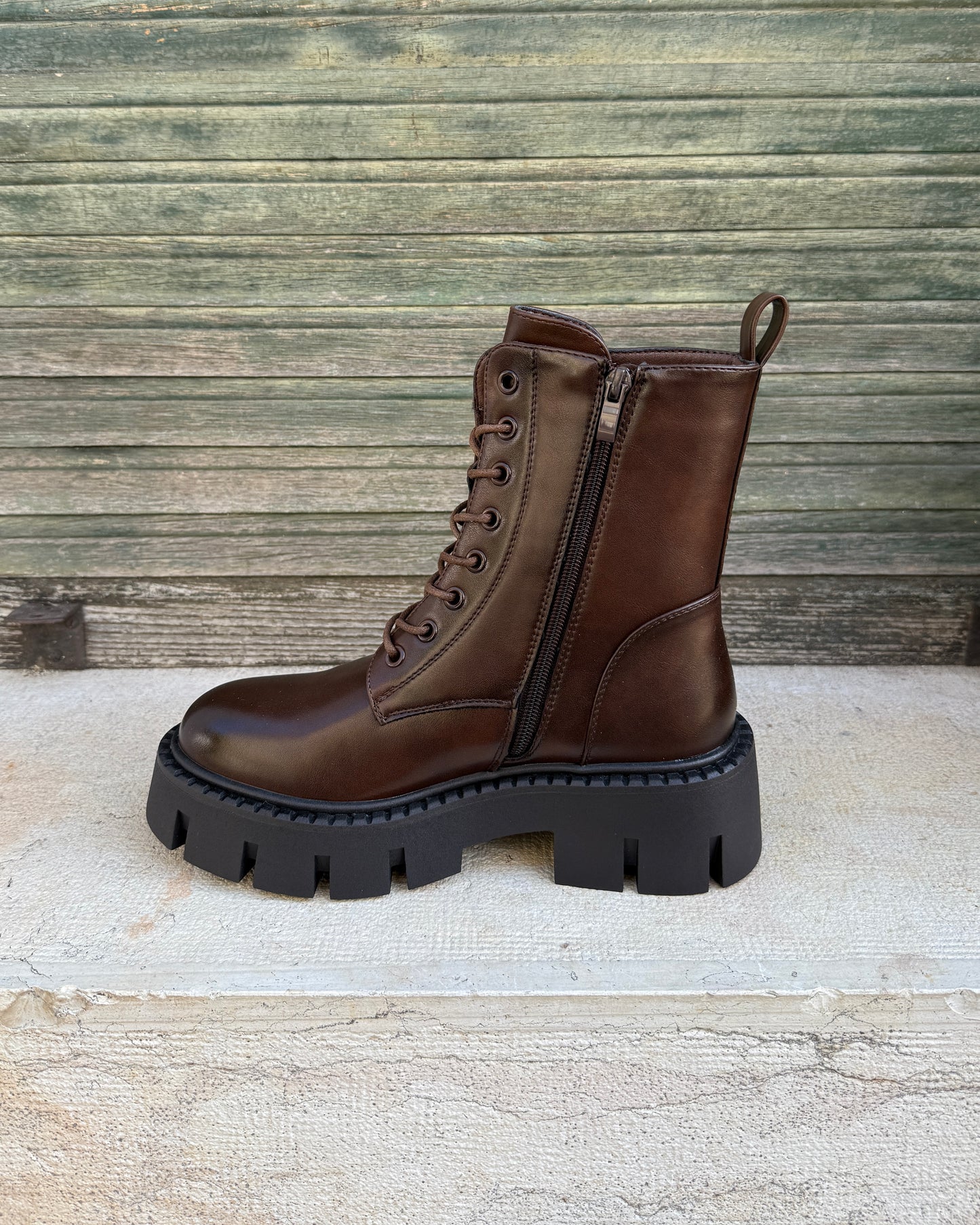 Anfibio Stoccolma Brown