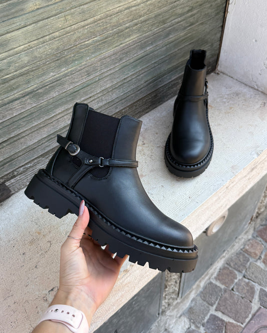 Stivaletto Budapest Black