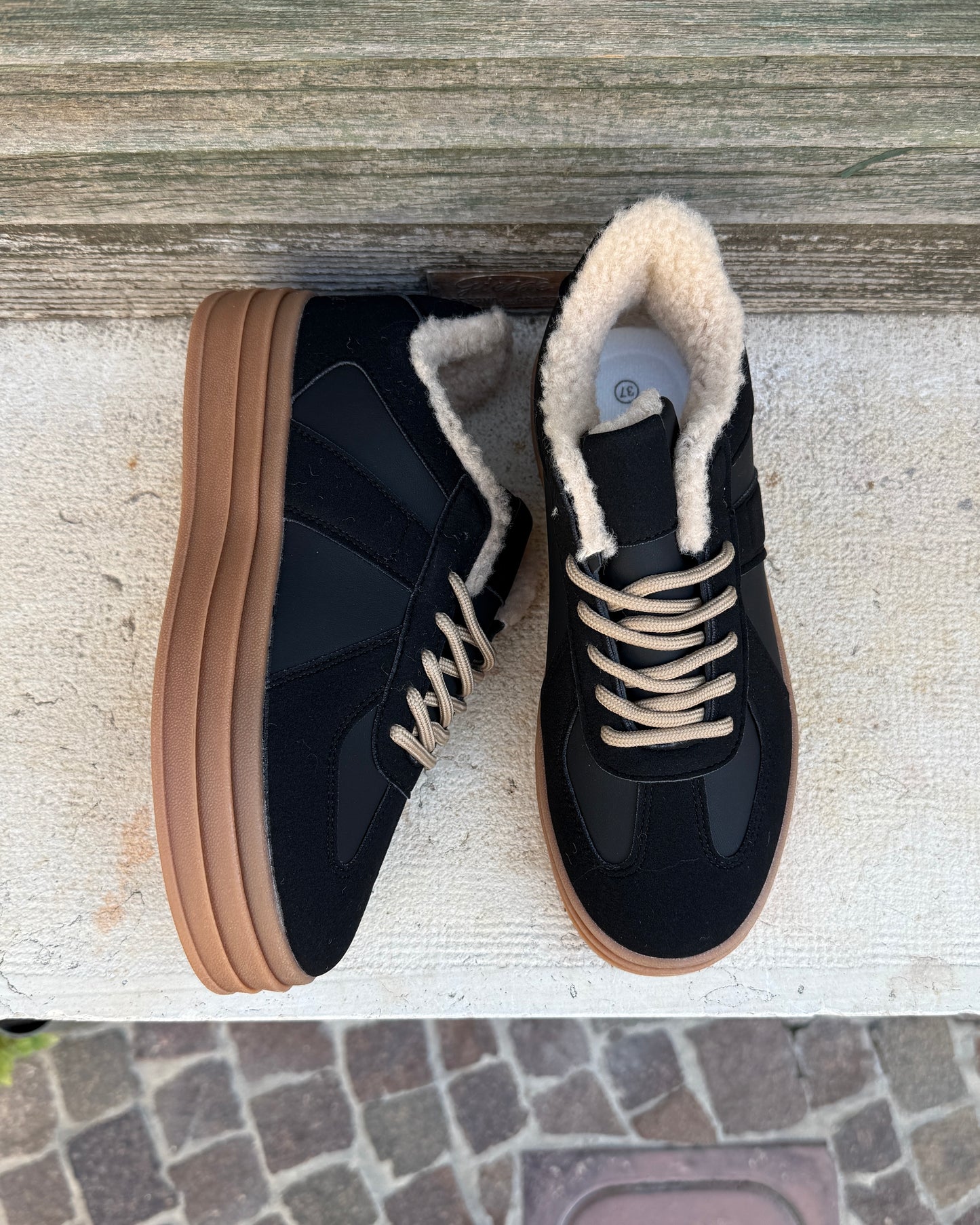 Sneakers Gloria Black